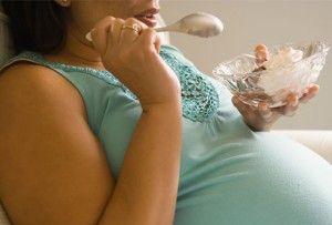 Sarcina pentru femeia supraponderala: riscuri si prevenirea complicatiilor